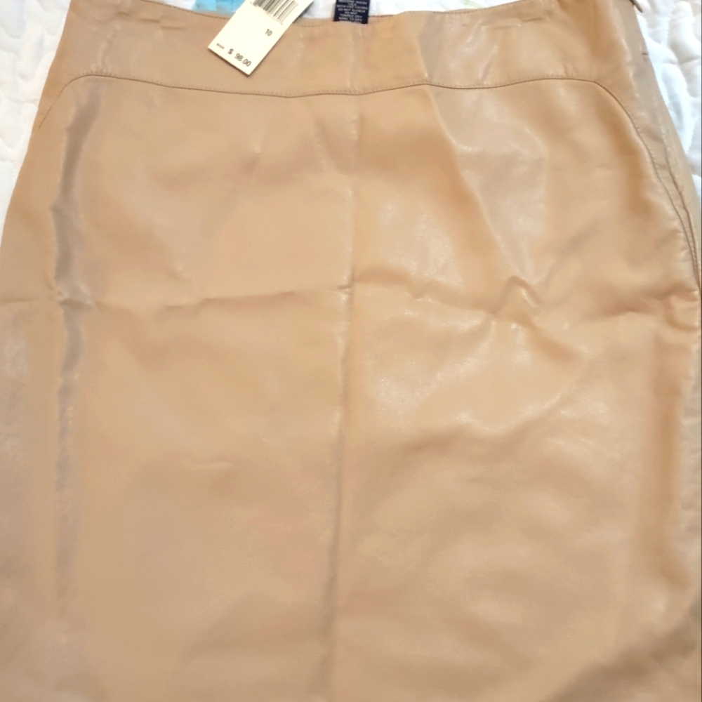 Women skirt